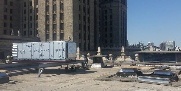 Usługi dekarskie wykonane na budynkach użyteczności publicznej