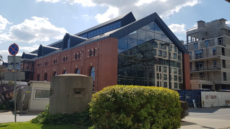 Wykonanie usług dekarskich na obiektach handlowych - Tectum Group